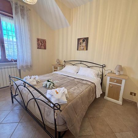 A Casa Di Iole Lägenhet Fiumicino Exteriör bild