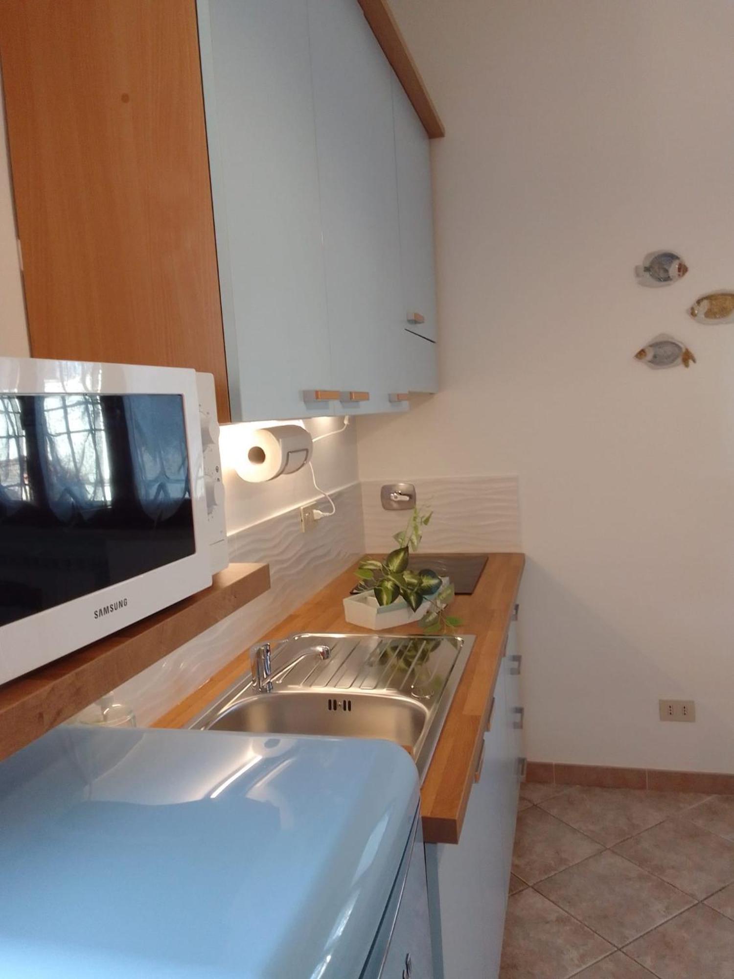 A Casa Di Iole Lägenhet Fiumicino Exteriör bild