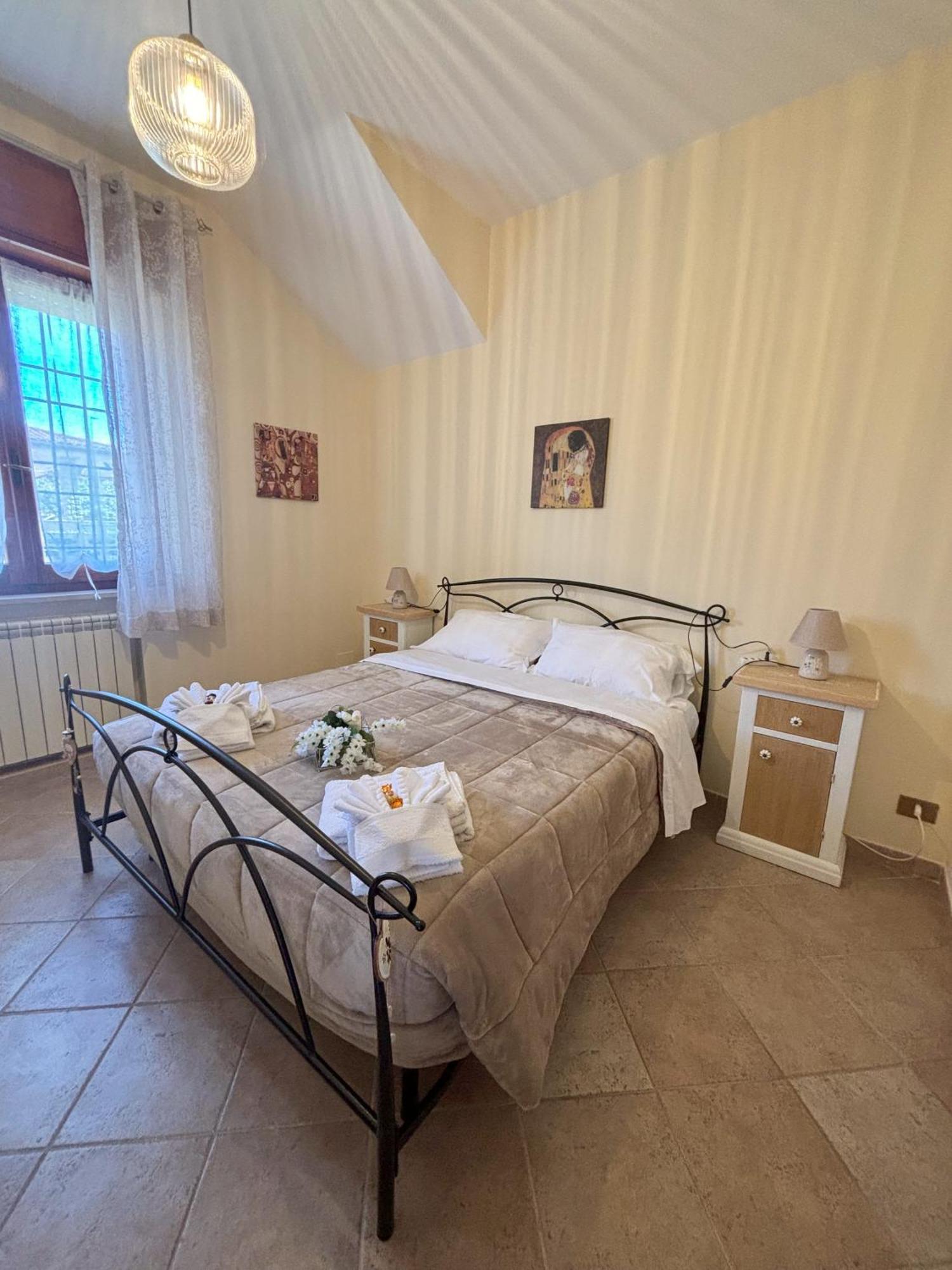 A Casa Di Iole Lägenhet Fiumicino Exteriör bild