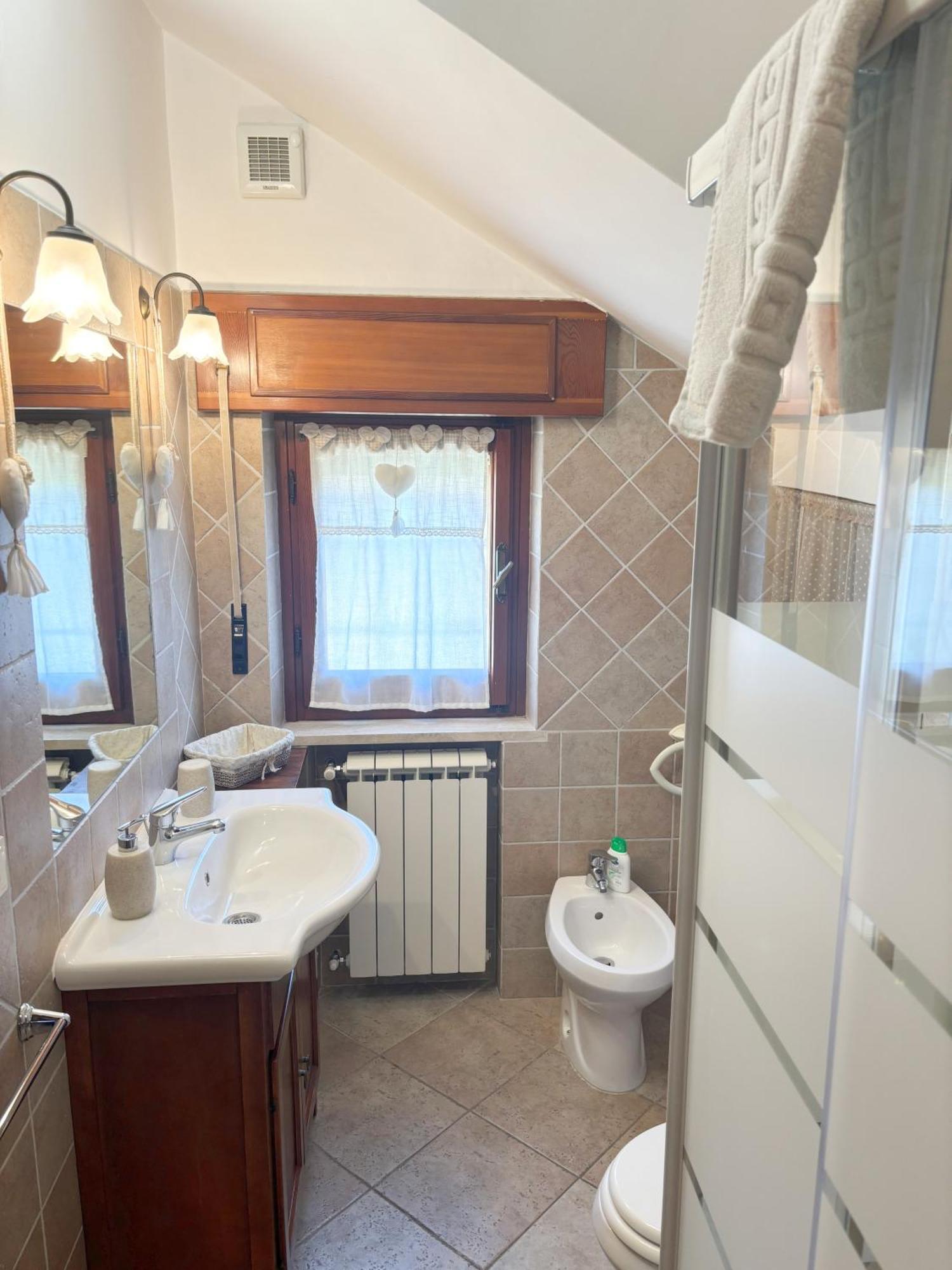 A Casa Di Iole Lägenhet Fiumicino Exteriör bild